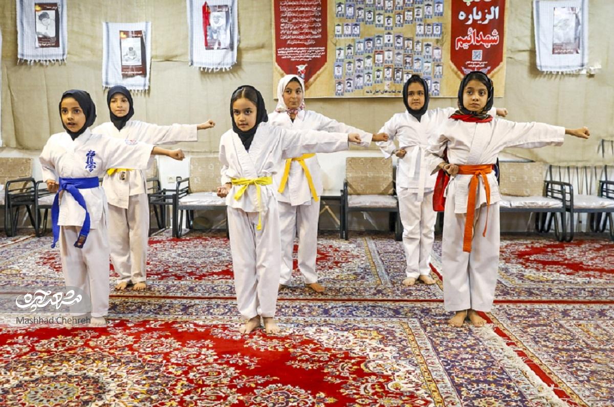 قهرمان‌پروری در مسجد چهارده‌معصوم (ع)