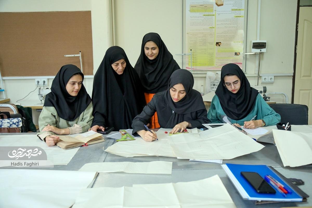 نقش مرضیه میررضایی در پا گرفتن دانشکده ملی مهارت الزهرا(س) نقش مرضیه میررضایی در پا گرفتن دانشکده ملی مهارت الزهرا(س)