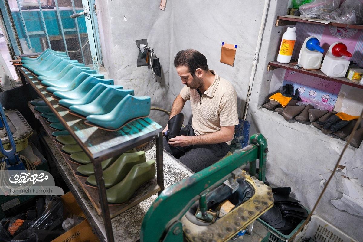 هاشم راک و همسرش ۷ سال است در مسجد موسی‌بن‌جعفر (ع) خدمت می‌کنند