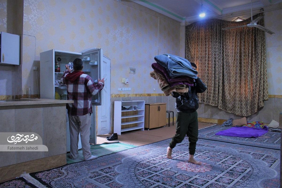 حسینیه سیدالشهدا(ع) با اسکان رایگان پذیرای زائران جنگ‌زده است