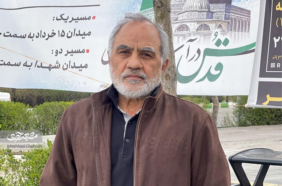 دیدار غیرمنتظره خانواده شهیدان دهنوی با رهبر شهید دیدار غیرمنتظره خانواده شهیدان دهنوی با رهبر شهید