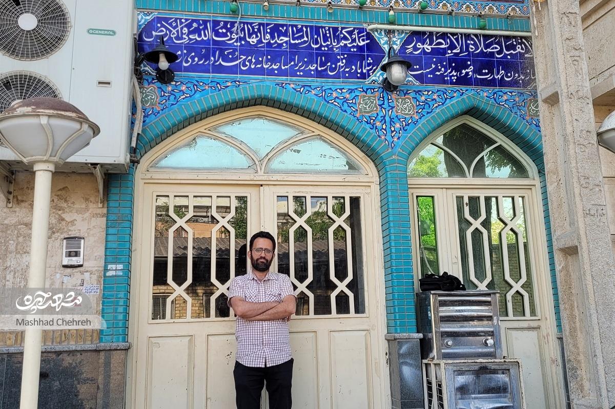 رد خاطرات احمدیان در کوچه پسکوچههای محله امام رضا(ع) رد خاطرات احمدیان در کوچه پسکوچههای محله امام رضا(ع)
