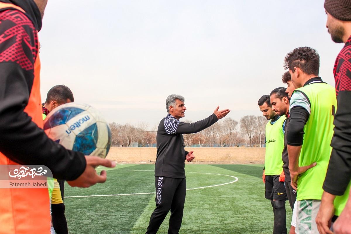 خاطرات رضا صاحبی یکی از بهترین گلزنان مشهدی در لیگ فوتبال ایران خاطرات رضا صاحبی یکی از بهترین گلزنان مشهدی در لیگ فوتبال ایران