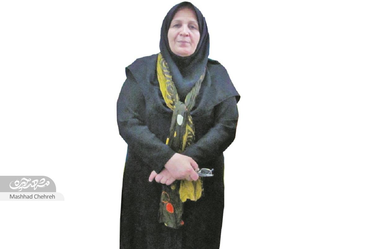 فرشته فارغ با تئاتر به زال و سیمرغ پر و بال داد