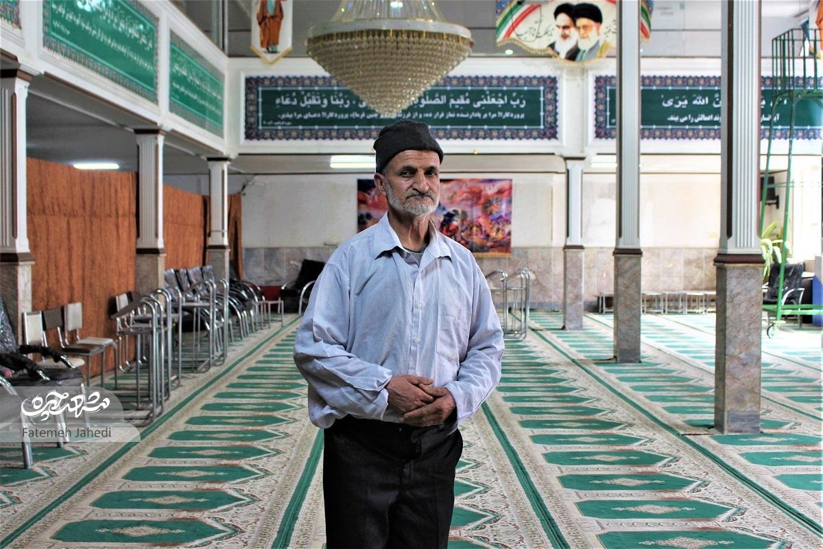 درِ مسجد صاحب‌الزمان(عج) به همت غلامرضا معینیان همیشه باز است