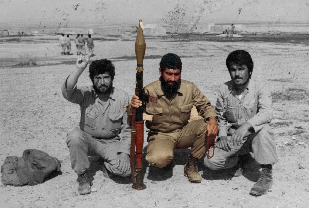 مادر شهید« سیدحسن سجادی» در فراق او بیناییاش را از دست داد مادر شهید« سیدحسن سجادی» در فراق او بیناییاش را از دست داد