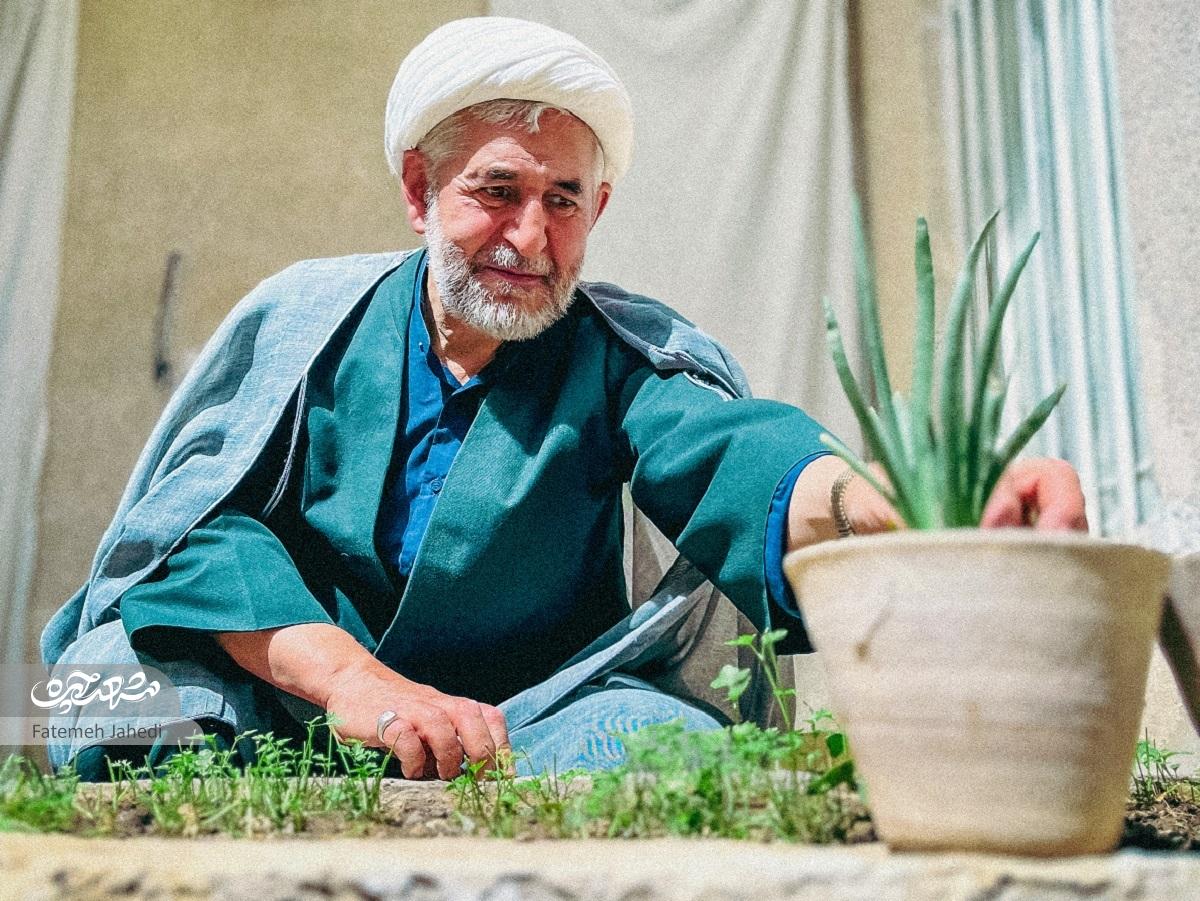 شیخ احمد لاریجانی؛ همسایه ساده‌زیست امام‌رضا(ع) در پایین‌خیابان