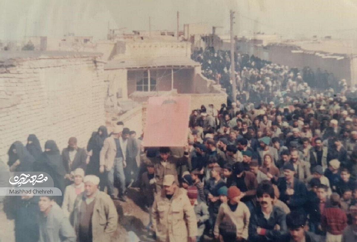 گفتگو با پدر و مادر شهید مهدی منصوب، از میز دانشگاه تا میدان شهادت