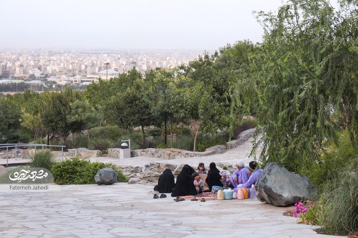 کوهشار، چشماندازی بکر رو به شهر کوهشار، چشماندازی بکر رو به شهر