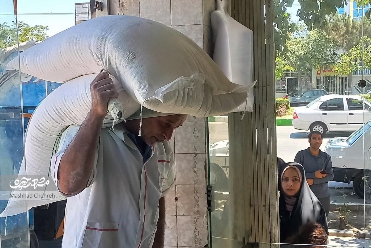 تنورهای نانوایی محله به بازوی قاسم گرم است
