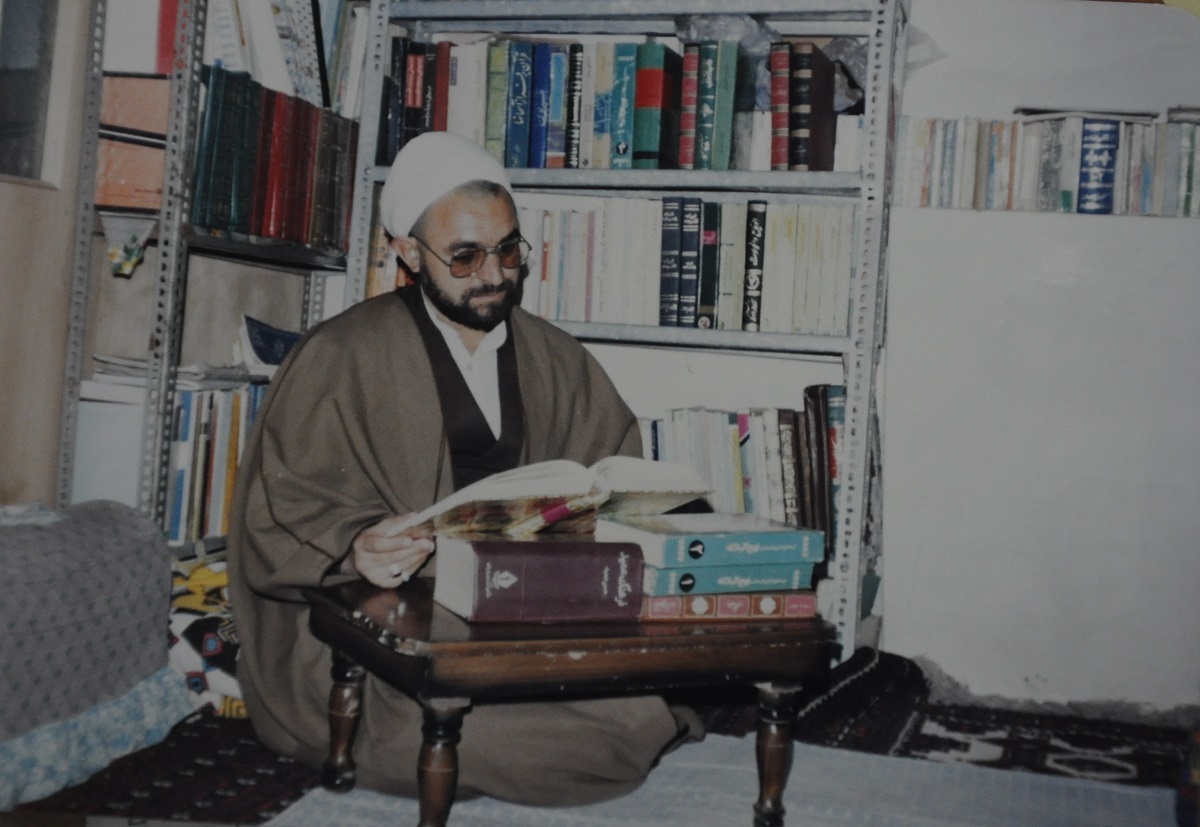 حجت‌الاسلام‌والمسلمین محمدعلی ملکی از زندانی‌های زمان شاه بوده است