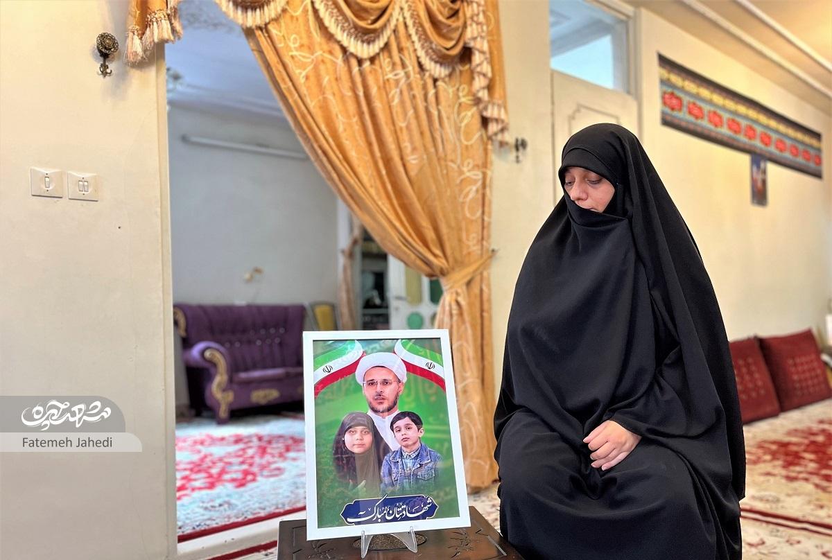 روایتی از زندگی و شهادت حجتالاسلاموالمسلمین احد اقدسی و ۲ فرزندش در جنگ تحمیلی ۱۲روزهپرواز خانوادگی به بهشت روایتی از زندگی و شهادت حجتالاسلاموالمسلمین احد اقدسی و ۲ فرزندش در جنگ تحمیلی ۱۲روزهپرواز خانوادگی به بهشت