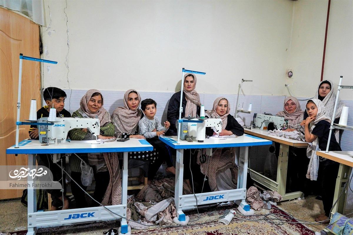 کارگاه خانگی عفت داوودی و هزار امید برای بانوان محله کارگاه خانگی عفت داوودی و هزار امید برای بانوان محله