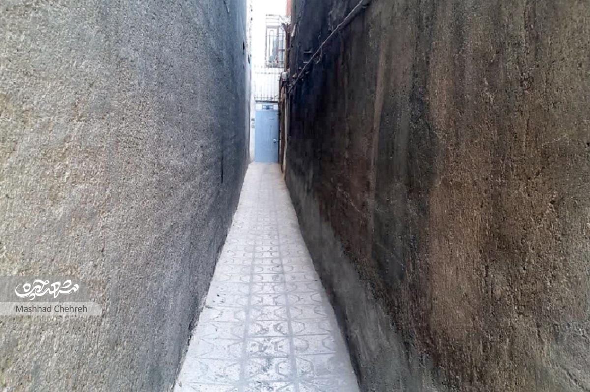 معبر «کوچه باریک‌ها» در محله تلگرد