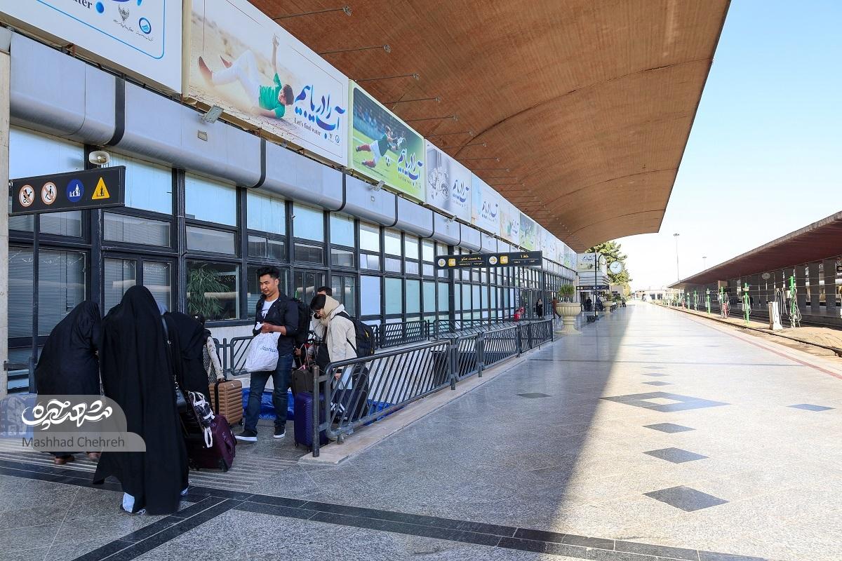 پیروزی ایران، نخستین آرزوی زائرانی است که پا به مشهد می‌گذارند