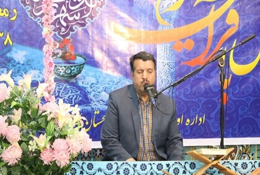رضا عابدینزاده شهری به کامپیوتر قرآن معروف است رضا عابدینزاده شهری به کامپیوتر قرآن معروف است