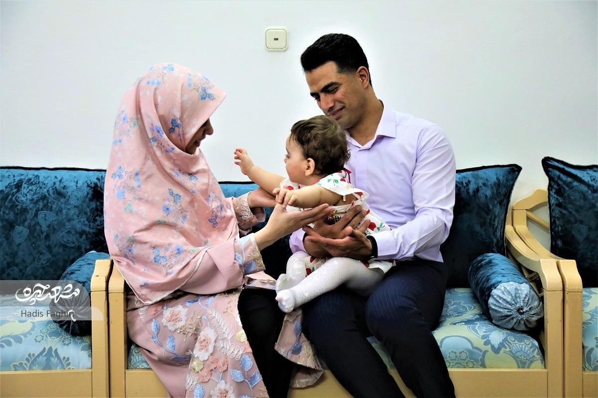بلندای خوشبختی، زیر سقف خانه بلندای خوشبختی، زیر سقف خانه