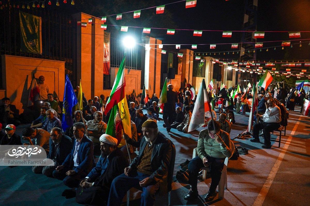 غواصان و جانبازان هشت‌سال جنگ تحمیلی، در میدان نبرد امروز، آماده باش هستندهمیشه رزمنده