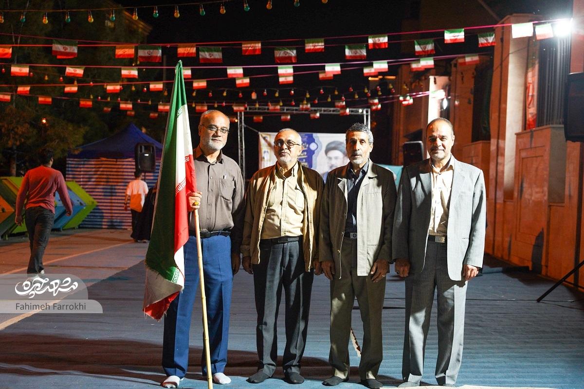 غواصان و جانبازان هشت‌سال جنگ تحمیلی، در میدان نبرد امروز، آماده باش هستندهمیشه رزمنده