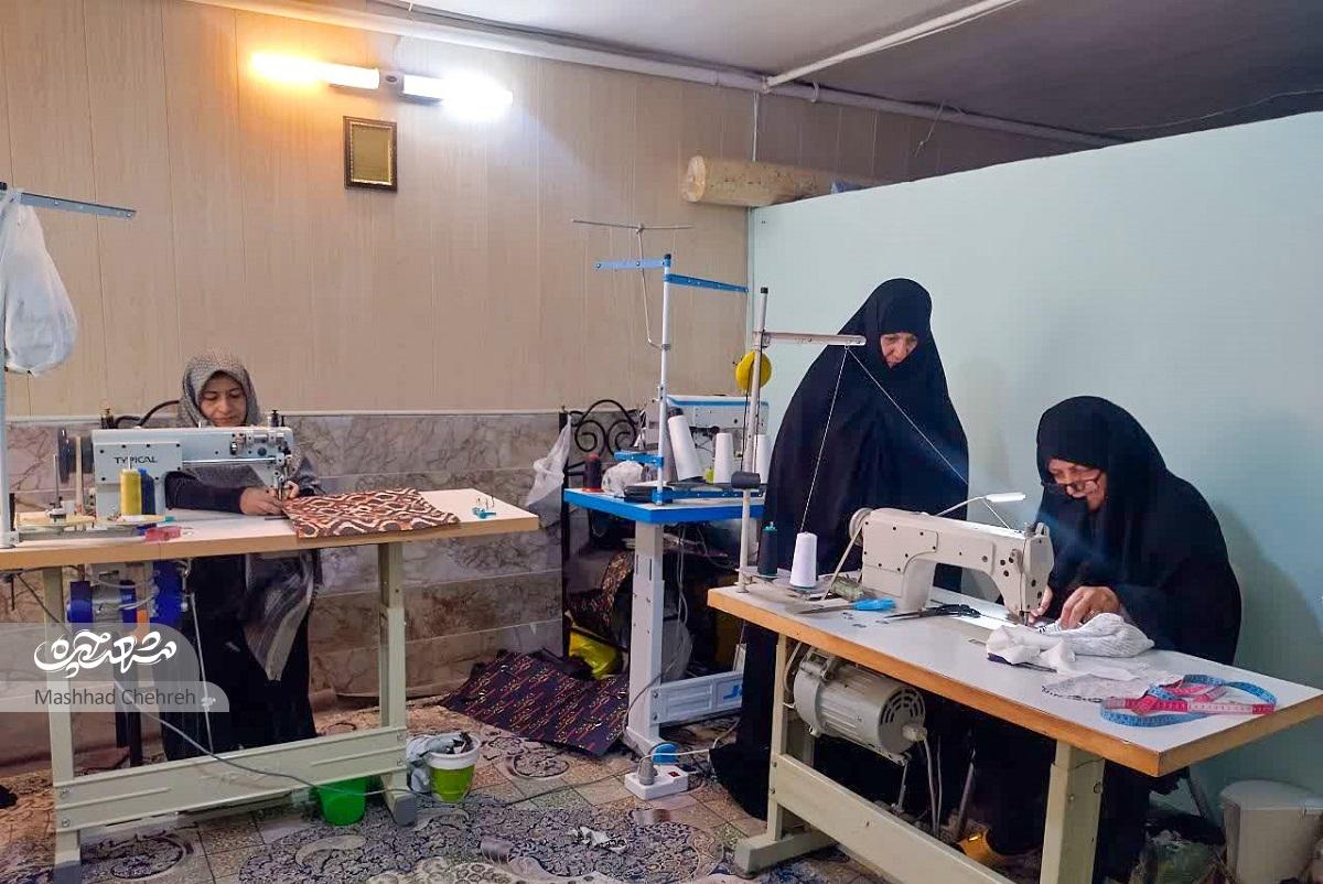 گره‌گشایی خلاقانه بانوان محله آبکوه در مکتب و خیریه نرجسیه