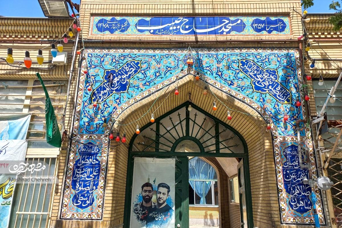 کوچه سرسبز و خاطرهساز در محله مسلم کوچه سرسبز و خاطرهساز در محله مسلم