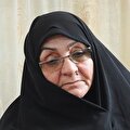 از خانواده یازده نفره شهید رخی تنها مادر مانده است