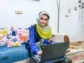 وقتی &laquo;نیلا&raquo; حرف می&zwnj;زند، انگار پیچ رادیو باز است