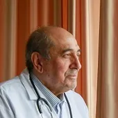 پرواز ابدی دکتر نوفرستی، پزشک اخلاق