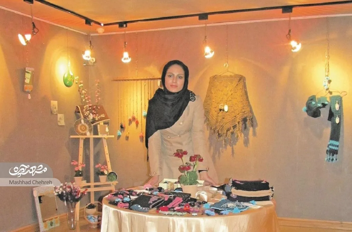 زندگی آیدا قوسی با هنر قلاب‌بافی گره خورده است