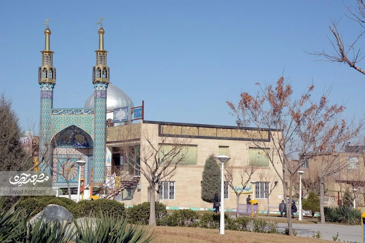 مسجد موسی بن جعفر(ع) پاتوقی صمیمی برای جوانان
