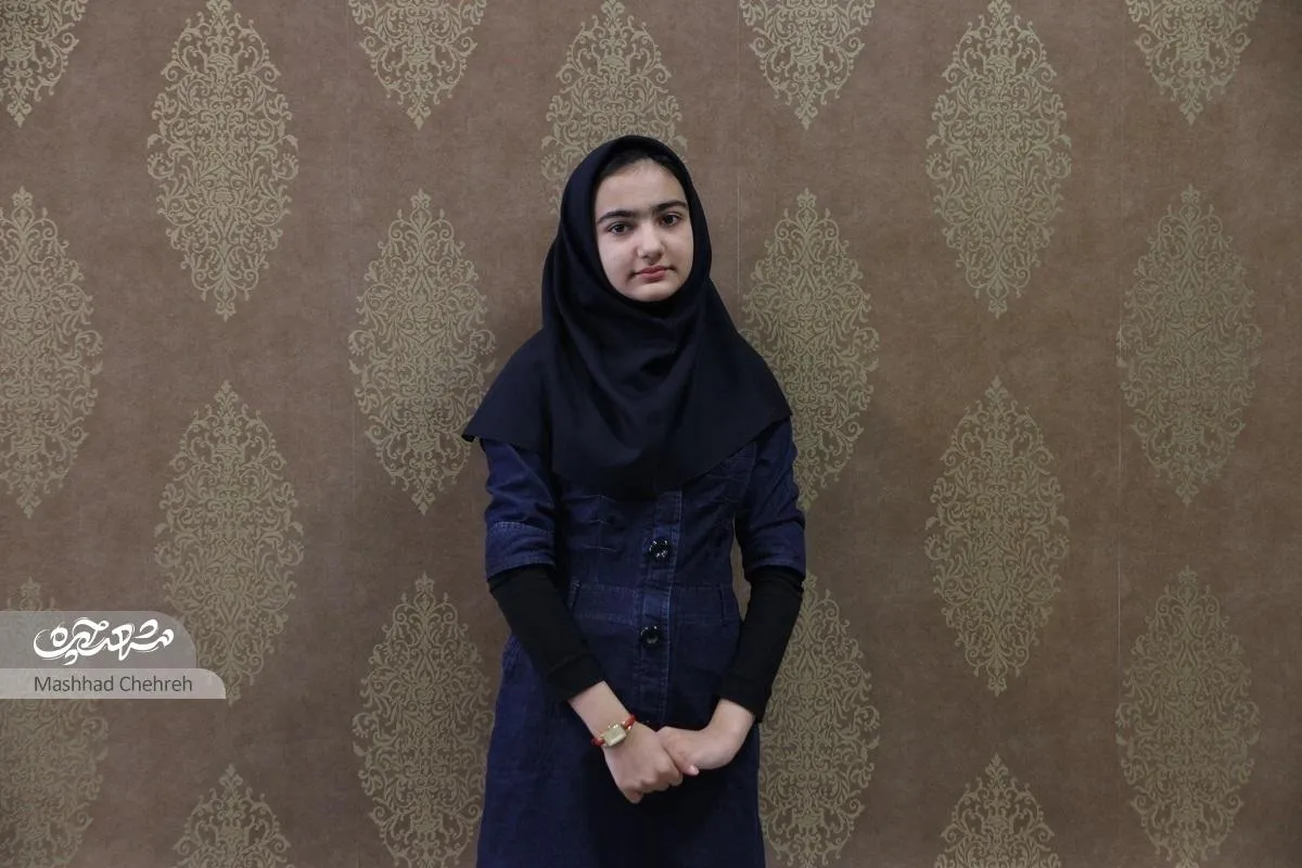 هلیا شعرهایش را به تصویر می‌کشد