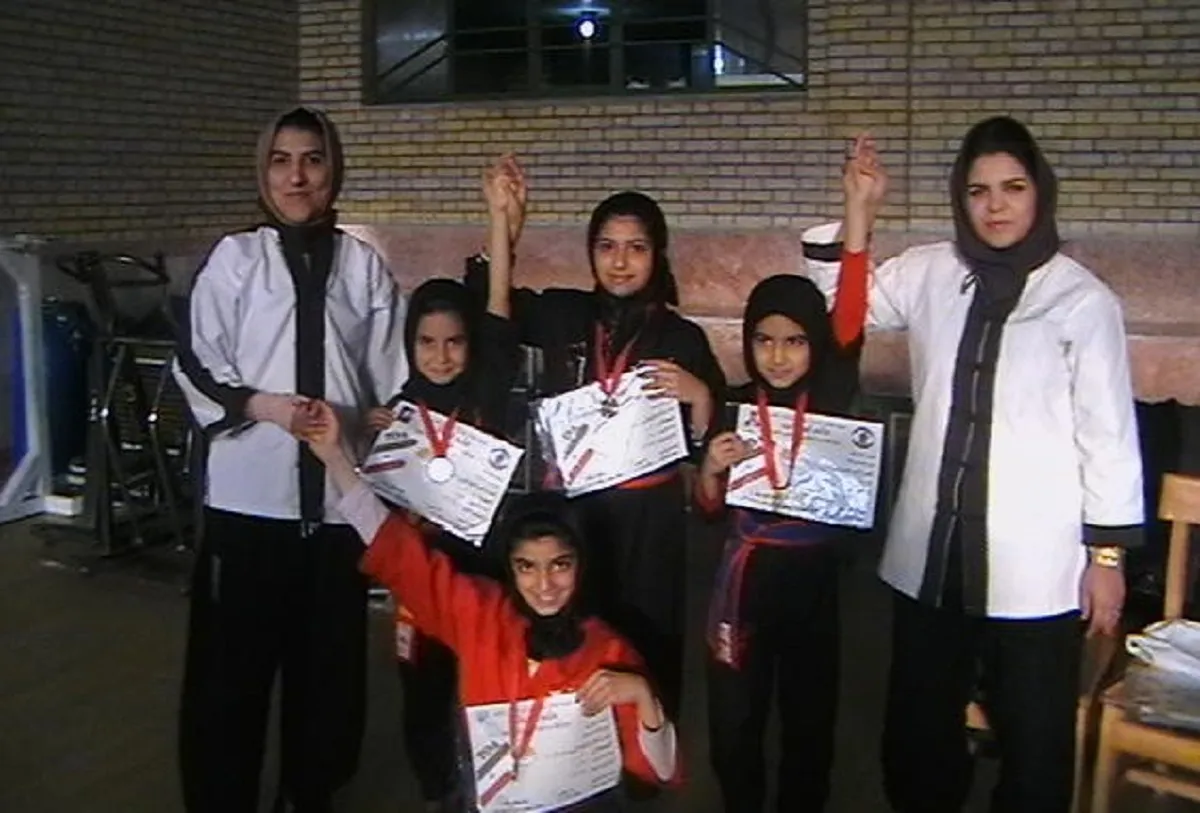  آرزو حجی‌پور یکی از بانوان کونگ فوکار است که عناوين زیادی در سطح استان و کشور دارد