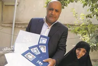 خدیجه خاتون جای فرزندان مفقودالاثرش، چند شاخه گل به خاک سپرد