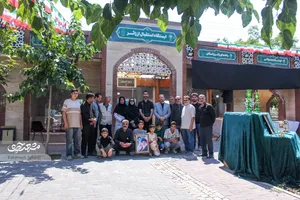 پذیرایی اهالی منطقه ۱۲ مشهد از میهمانان بدرقه رهبرشهید