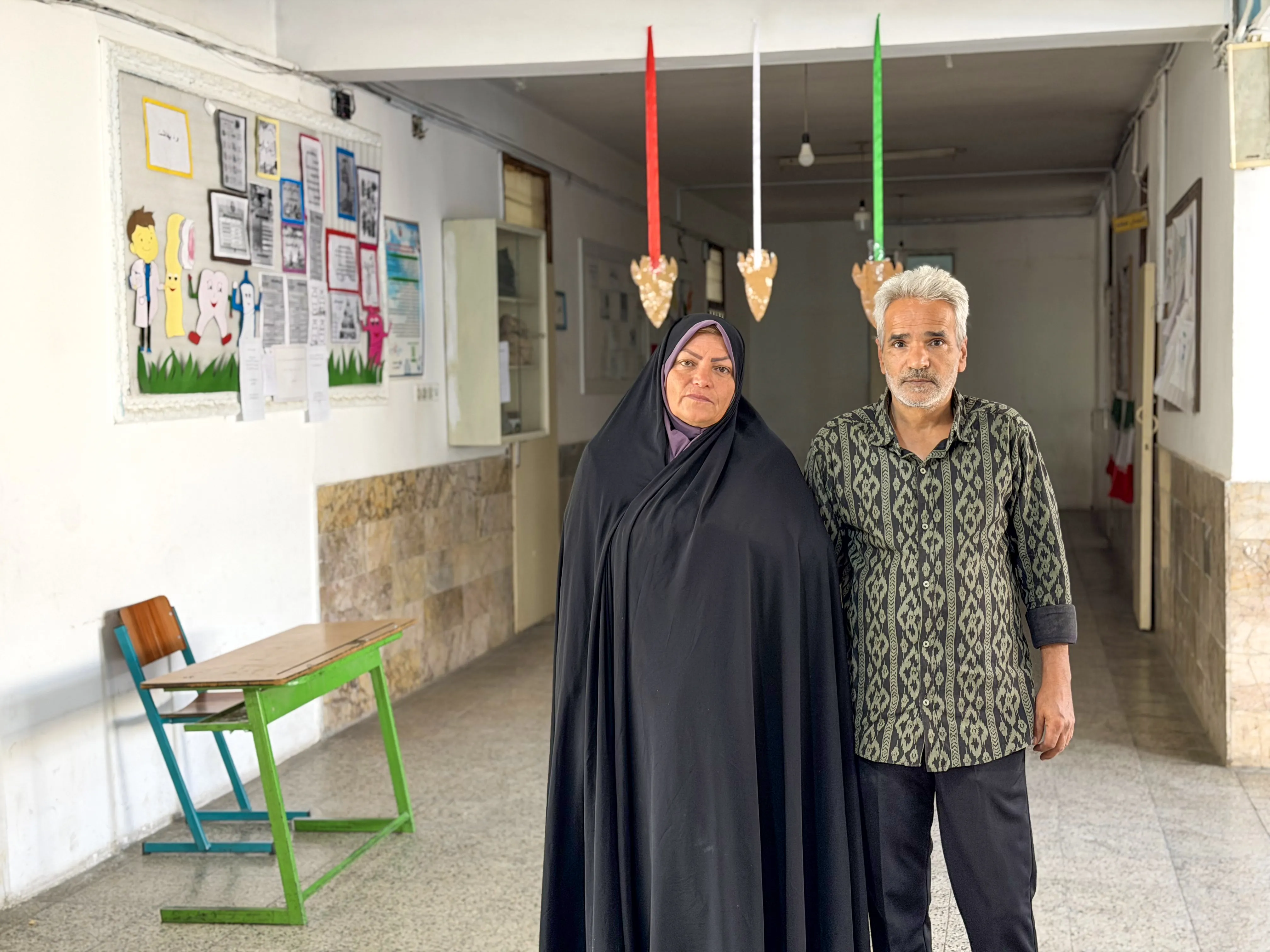 حسن آذرنوش و زهرا علی‌نیا 