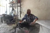 صفرزاده از بازمانده&zwnj;های آهنگری سنتی در مشهد است
