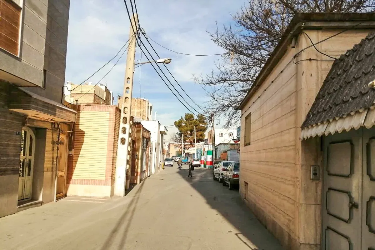 کوچه «عبدی» در حسین‌باشی