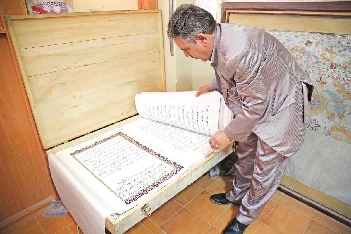 زندگی استاد خشتی با خوش‌نویسی گره خورده است