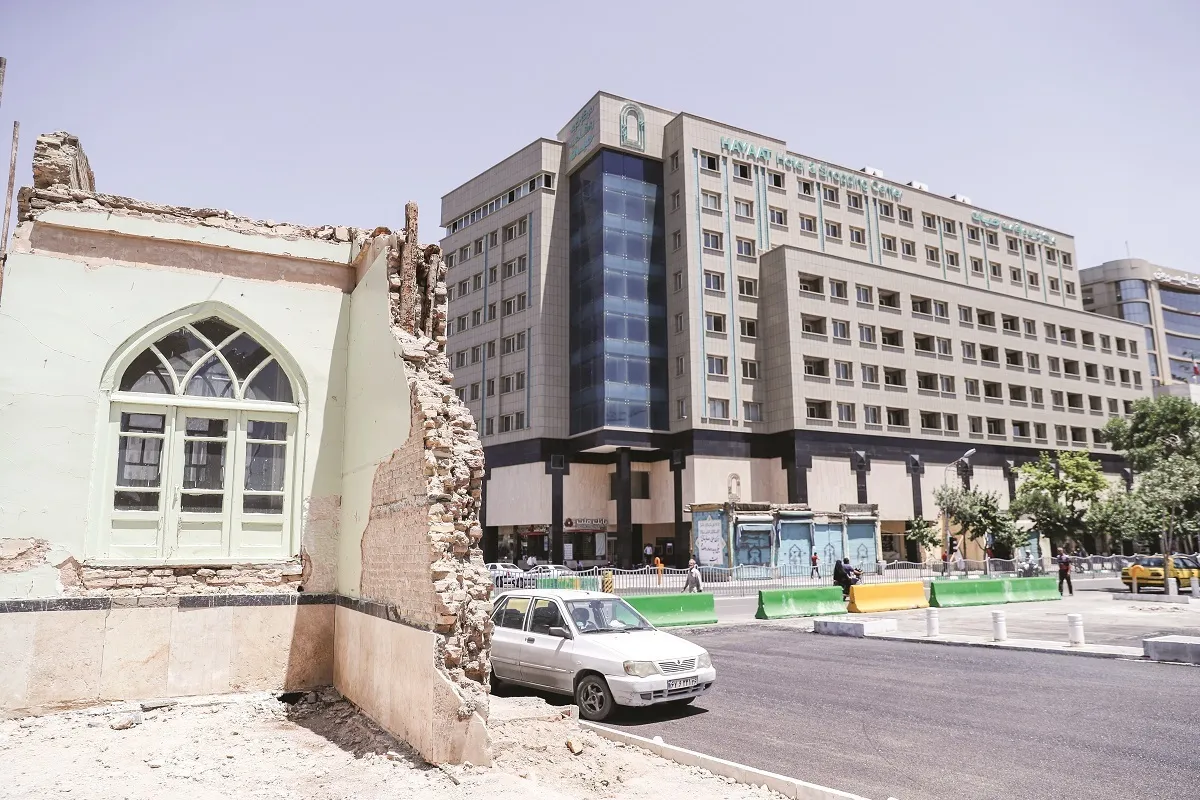 شربت‌خانه در آب‌انبار حوض معجردار