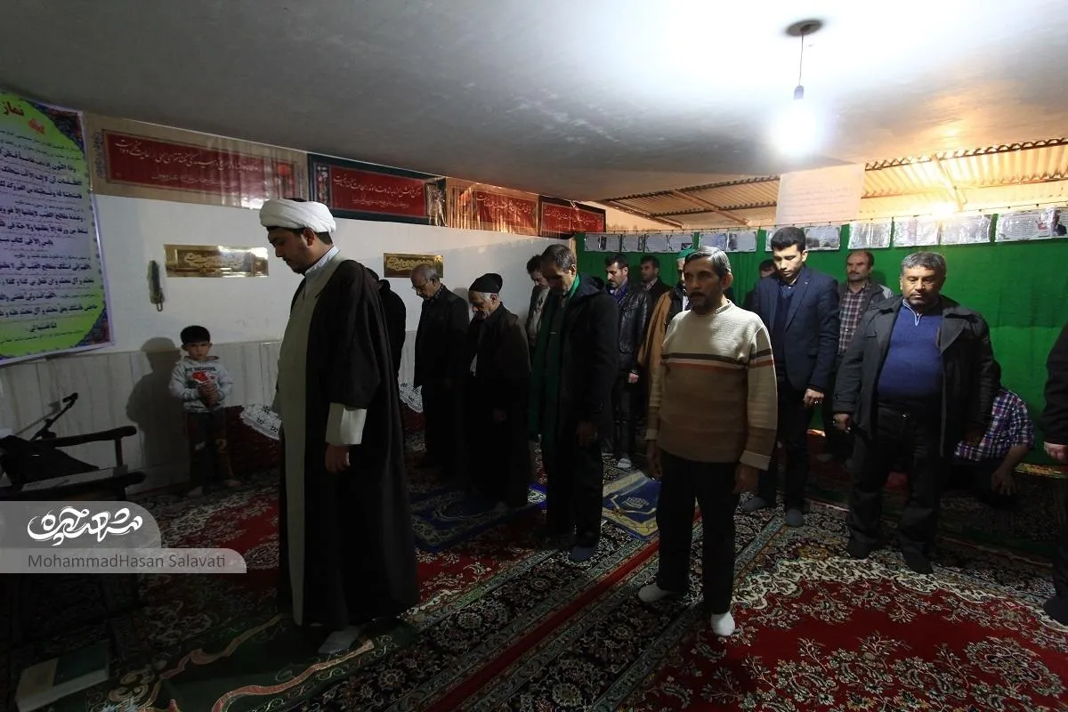 خانه «مهدی کارکن» پاتوق اهالی نماز خوان محله امیریه است