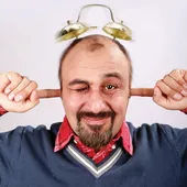 صداي قهقهه&rlm;&zwnj; رضا عطاران هنوز در محله کوشش پيچيده