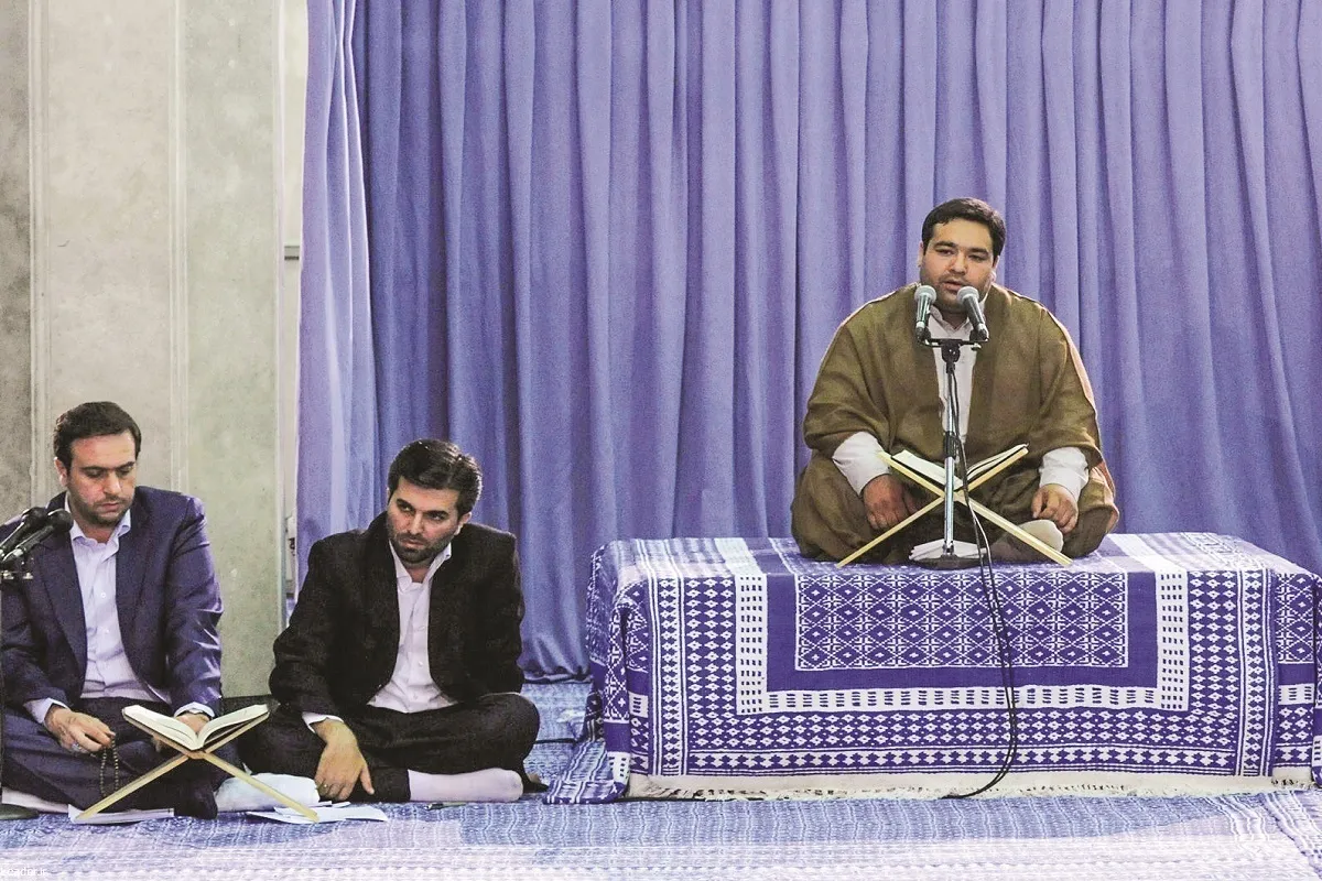 تعریف رهبر شهید از صدای سید محمدجواد حسینی