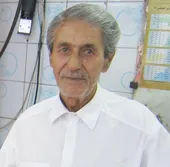 آرایشگر قدیمی محله کوی پلیس روزی ۲۰ تا کله می&zwnj;زند