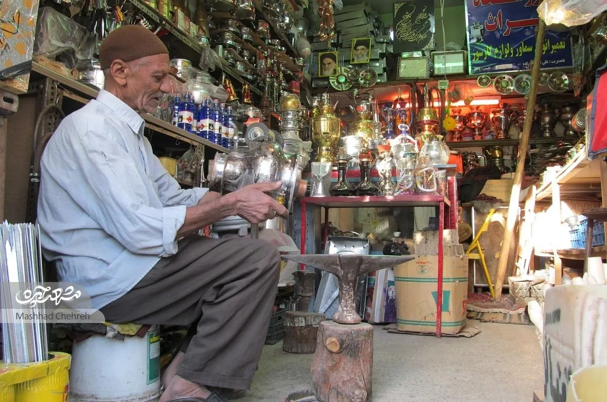 حاج رمضانعلی نیاززاده، مسن‌ترین کاسب بازارچه ثامن است