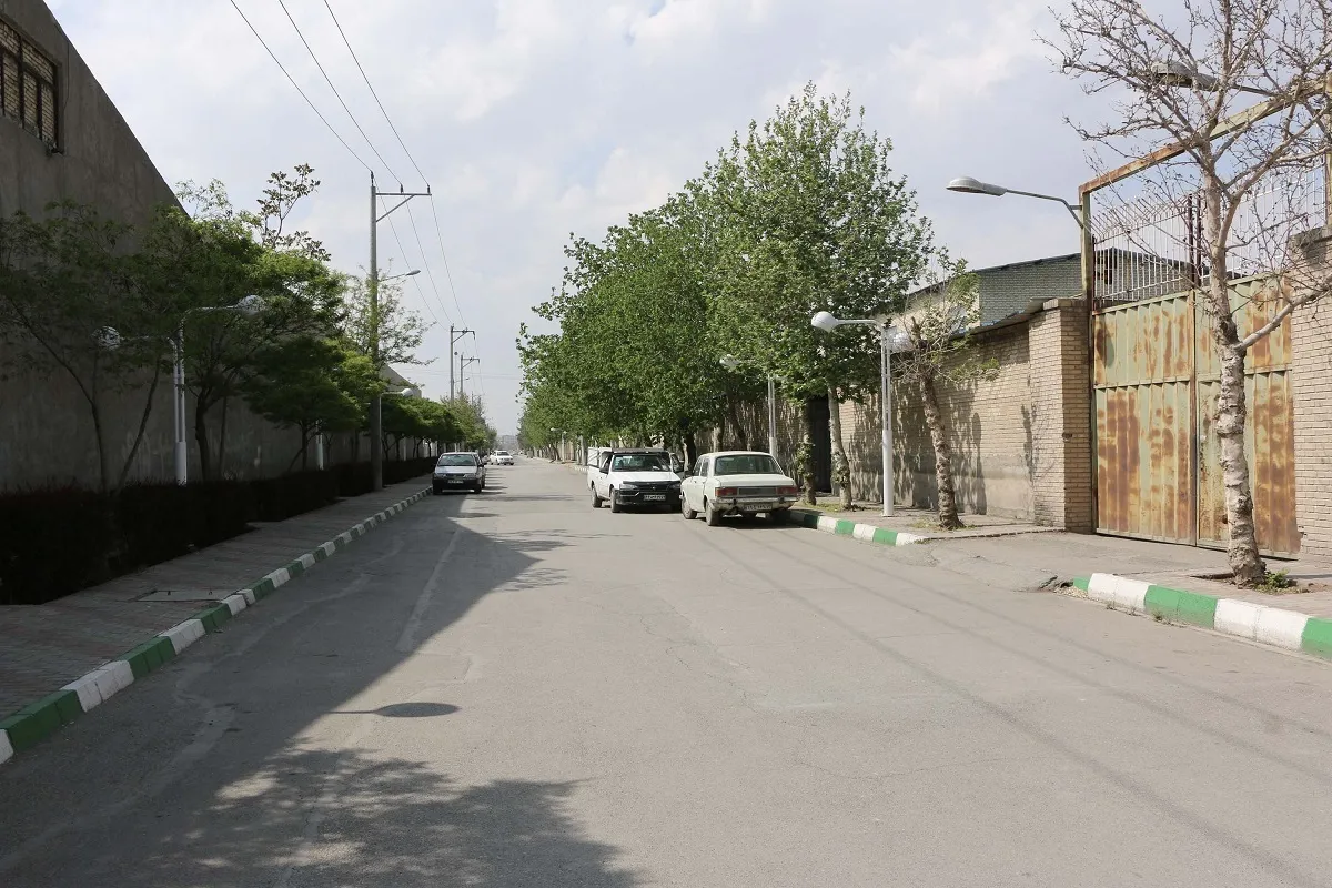 معبر کارآفرینی در  خیابان آیت‌الله هاشمی‌رفسنجانی ۳۸