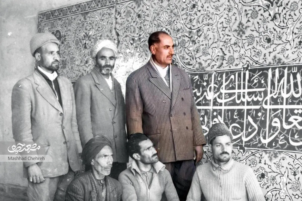 رد هنر معماری شکرالله خوشدست در رواق دارالشکر حرم