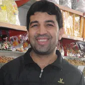 هادی فروغی&zwnj;نژاد تخمه داغ را به طلاب آورد