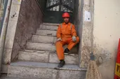 پاکبان محله سیدی پول دوا و دکتر بیمار آبادانی را به او بازگرداند