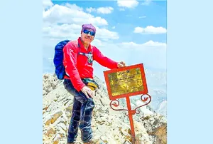 img-profile-author