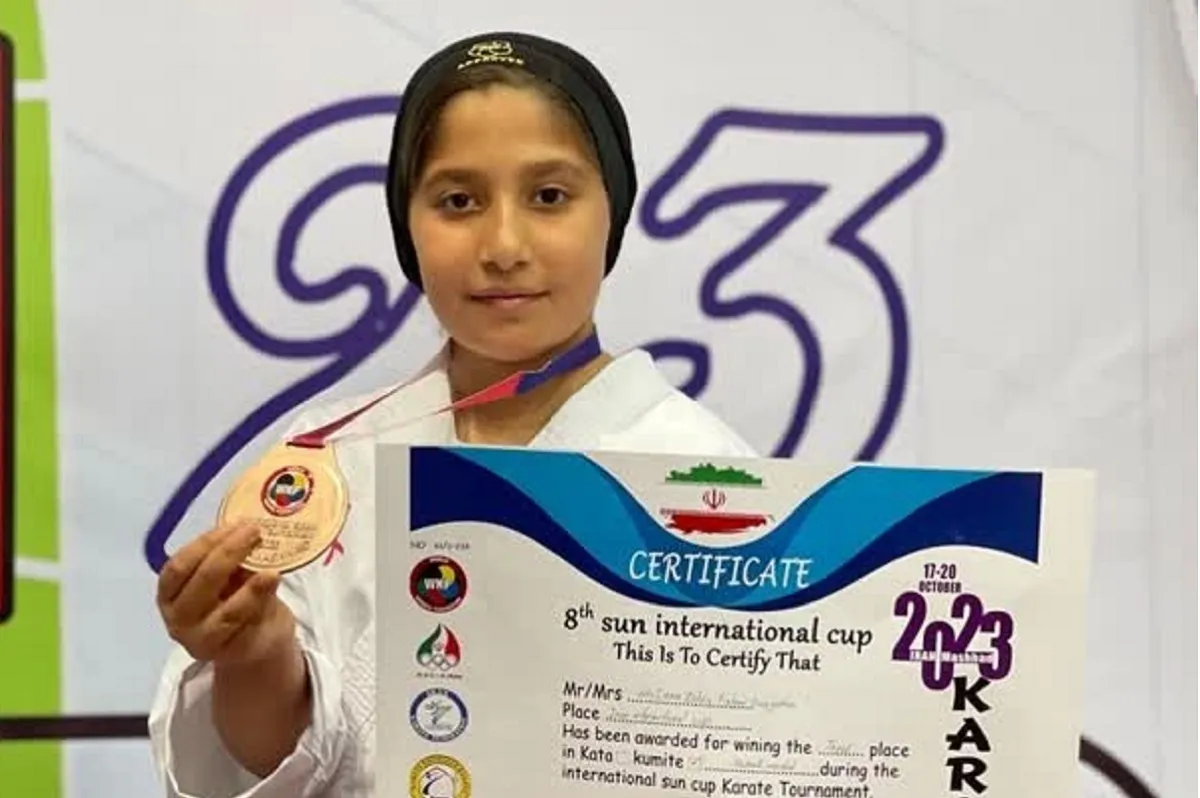 ماجرای شکستن پای پدربزرگ خاطره تلخ ورزشی دختر رزمی‌کار
